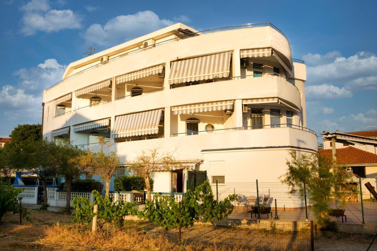 פאקוסטאן Apartman Mali Raj מראה חיצוני תמונה